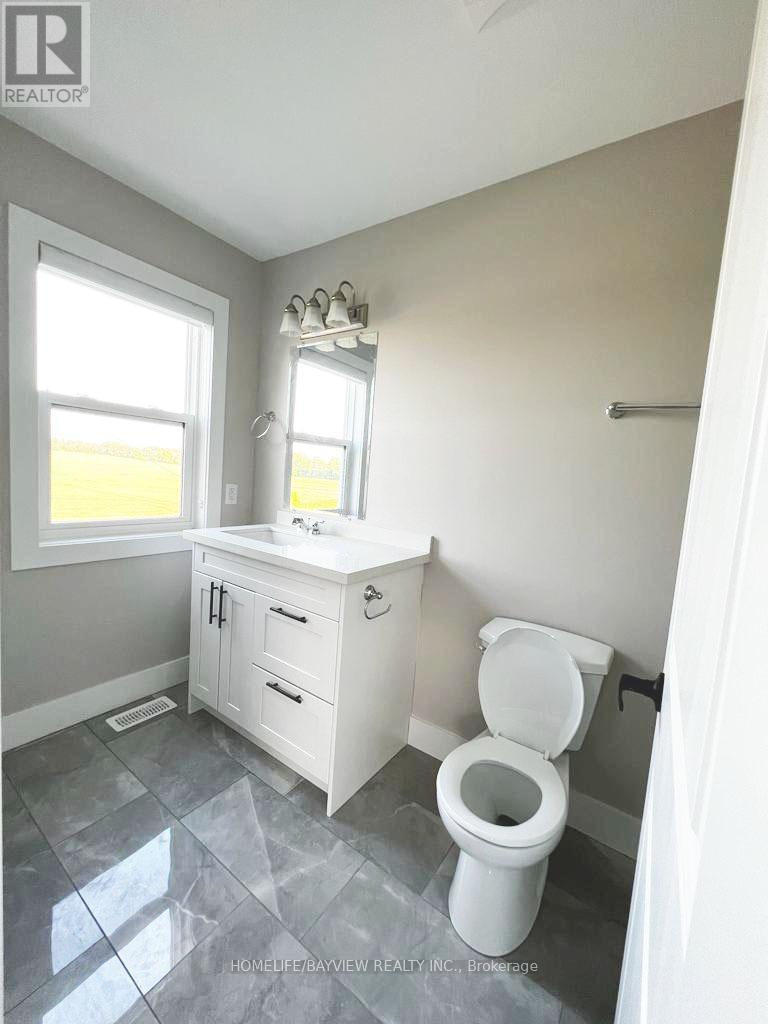 Photo 7 of Main 2nd 162 Penetanguishene Road, Barrie ON