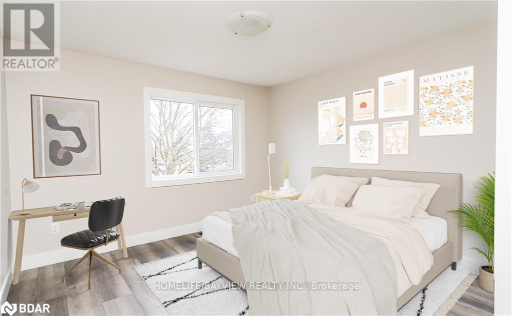 Photo 6 of Main 2nd 162 Penetanguishene Road, Barrie ON