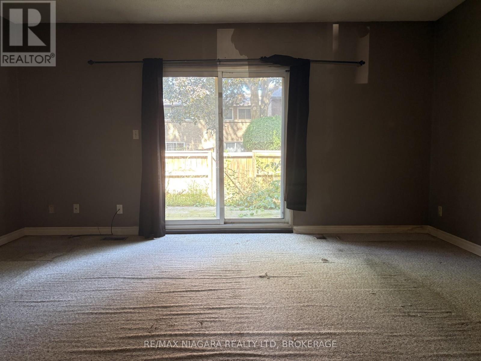Photo 12 of 15 151 Linwell Road, St Catharines ON
