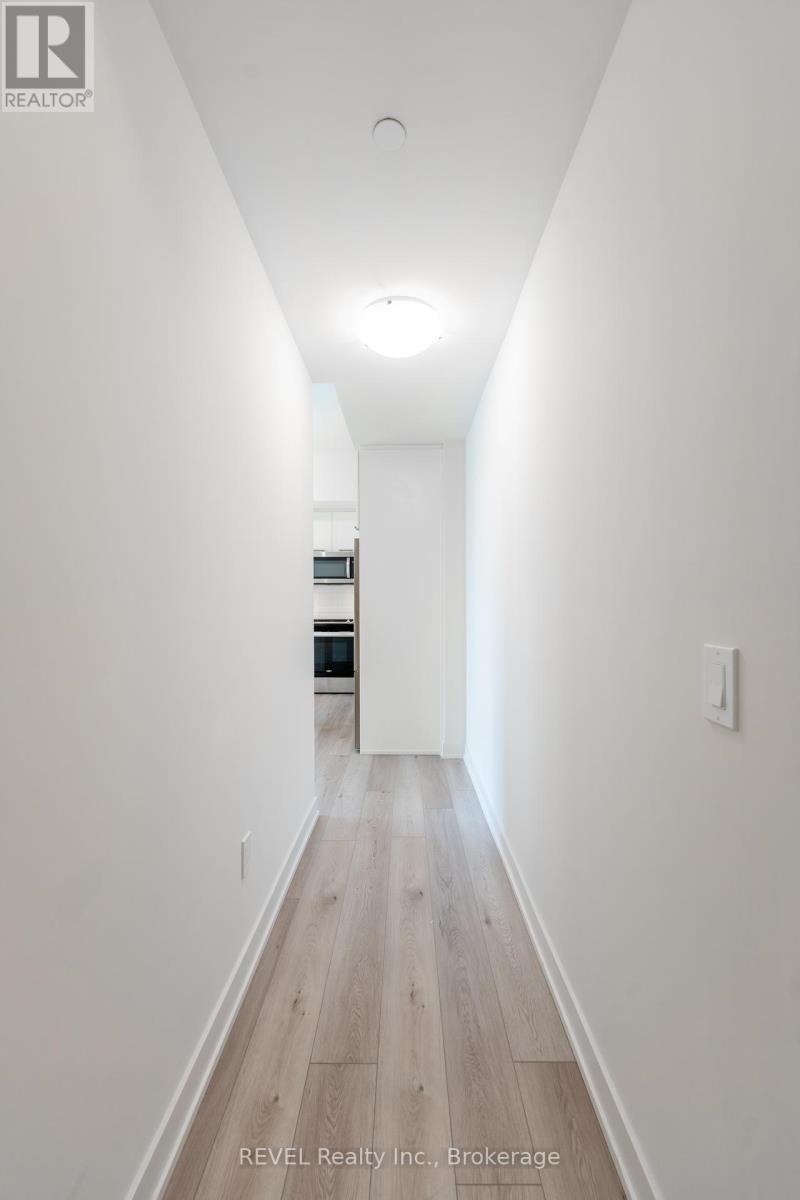 Photo 9 of 402 385 Winston Road, Grimsby ON