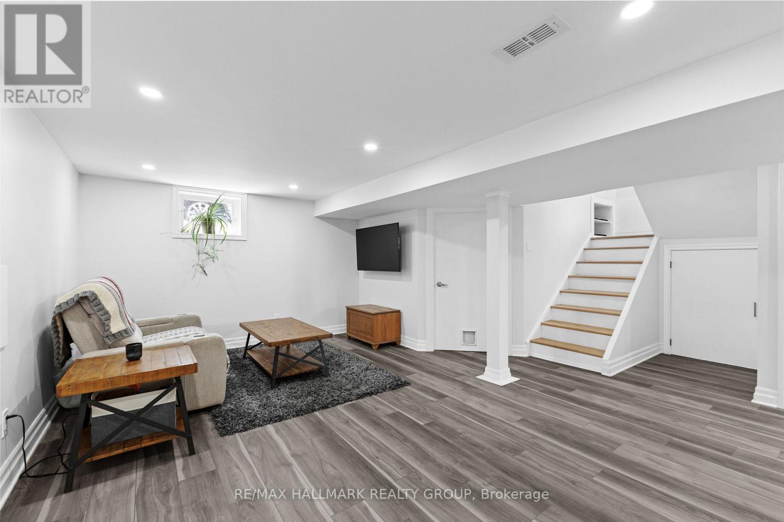 Photo 21 of 1622 Drake Avenue, Ottawa ON
