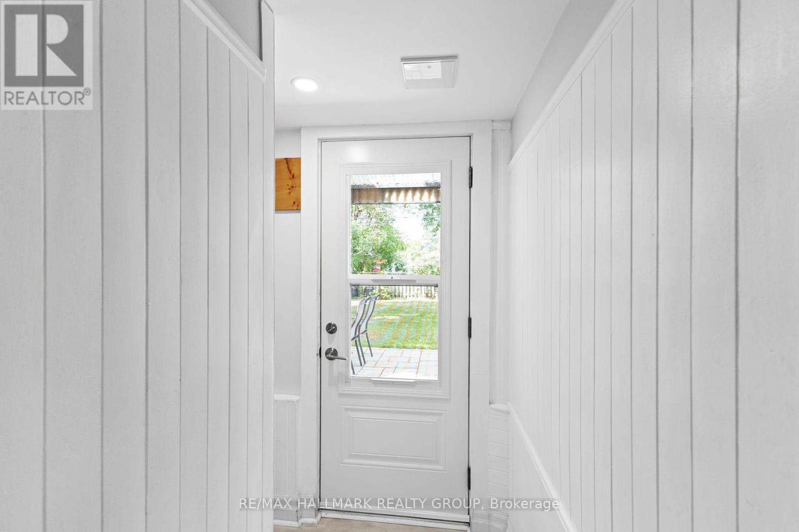 Photo 19 of 1622 Drake Avenue, Ottawa ON