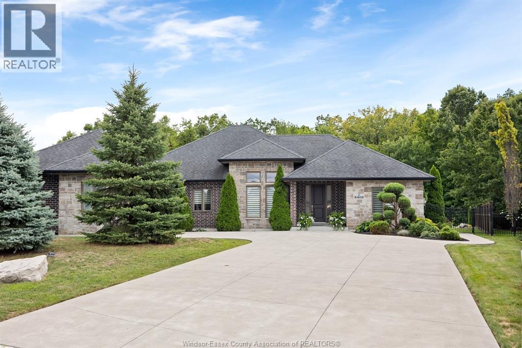 Photo 12 of 8409 Aalbers Crescent, Amherstburg ON
