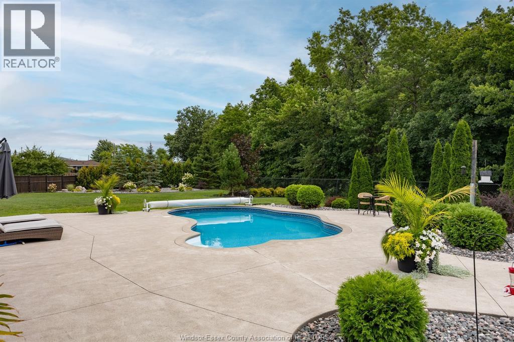 Photo 4 of 8409 Aalbers Crescent, Amherstburg ON