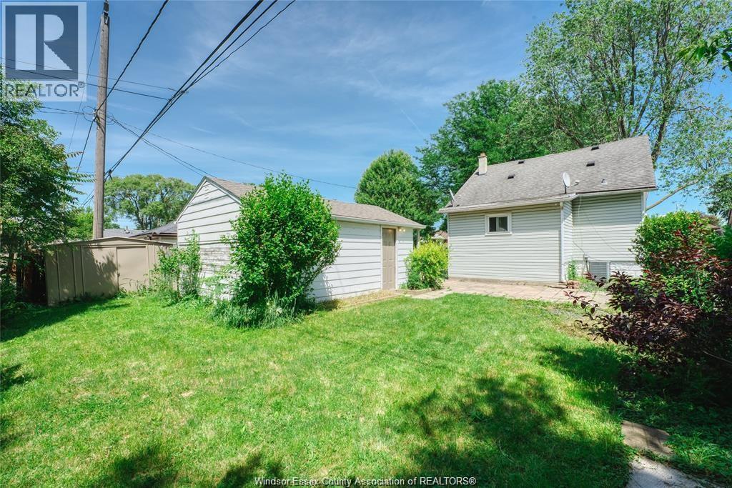 Photo 23 of 3742 Montcalm Street, Windsor ON