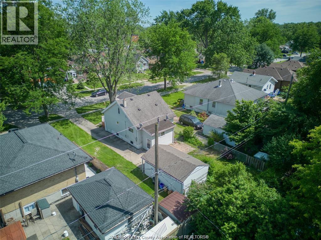 Photo 25 of 3742 Montcalm Street, Windsor ON