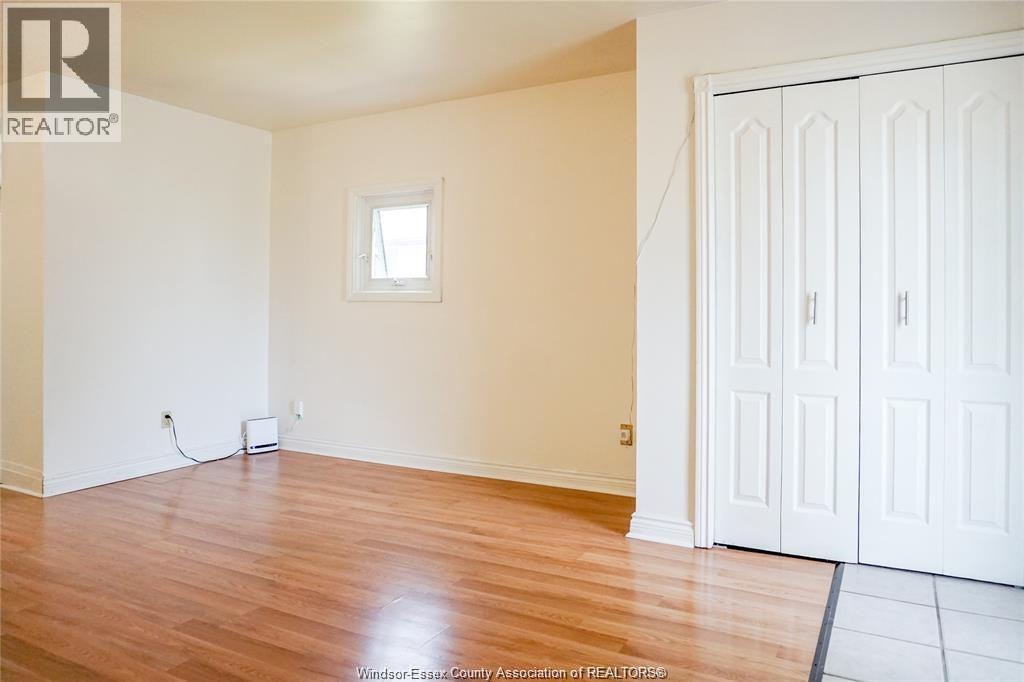 Photo 5 of 3742 Montcalm Street, Windsor ON