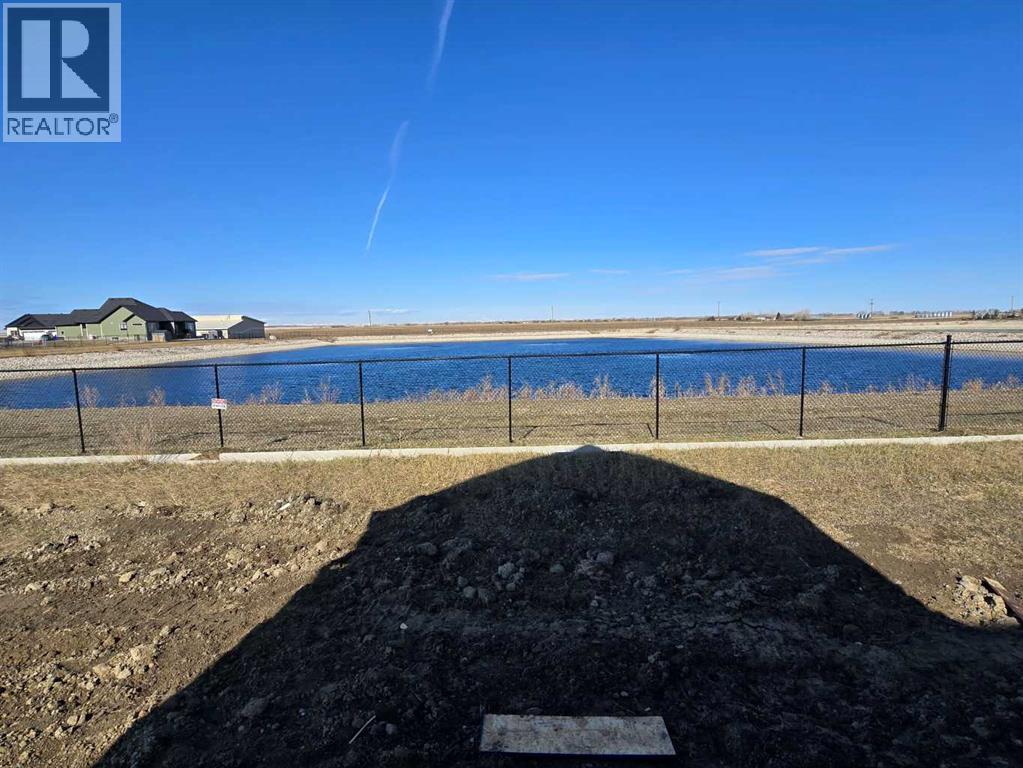 Photo 11 of 376 Muirfield Crescent, Lyalta AB