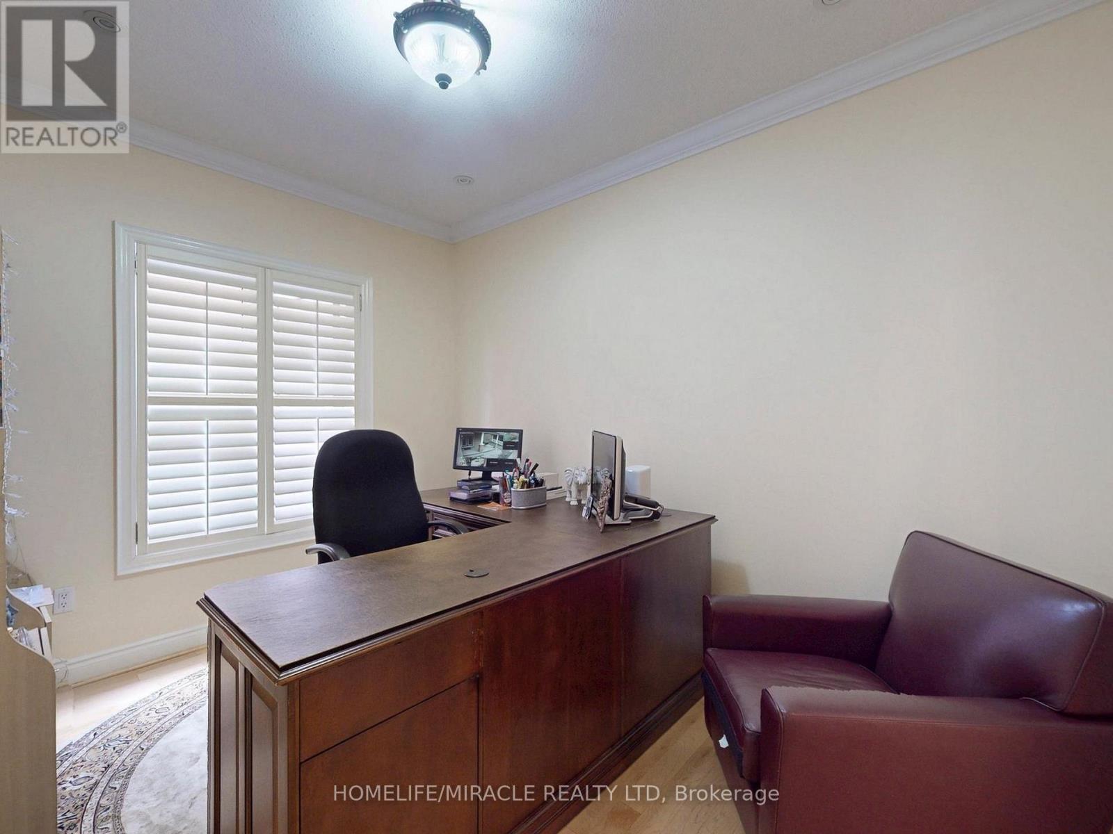 Photo 34 of 115 Long Meadow Road, Brampton ON