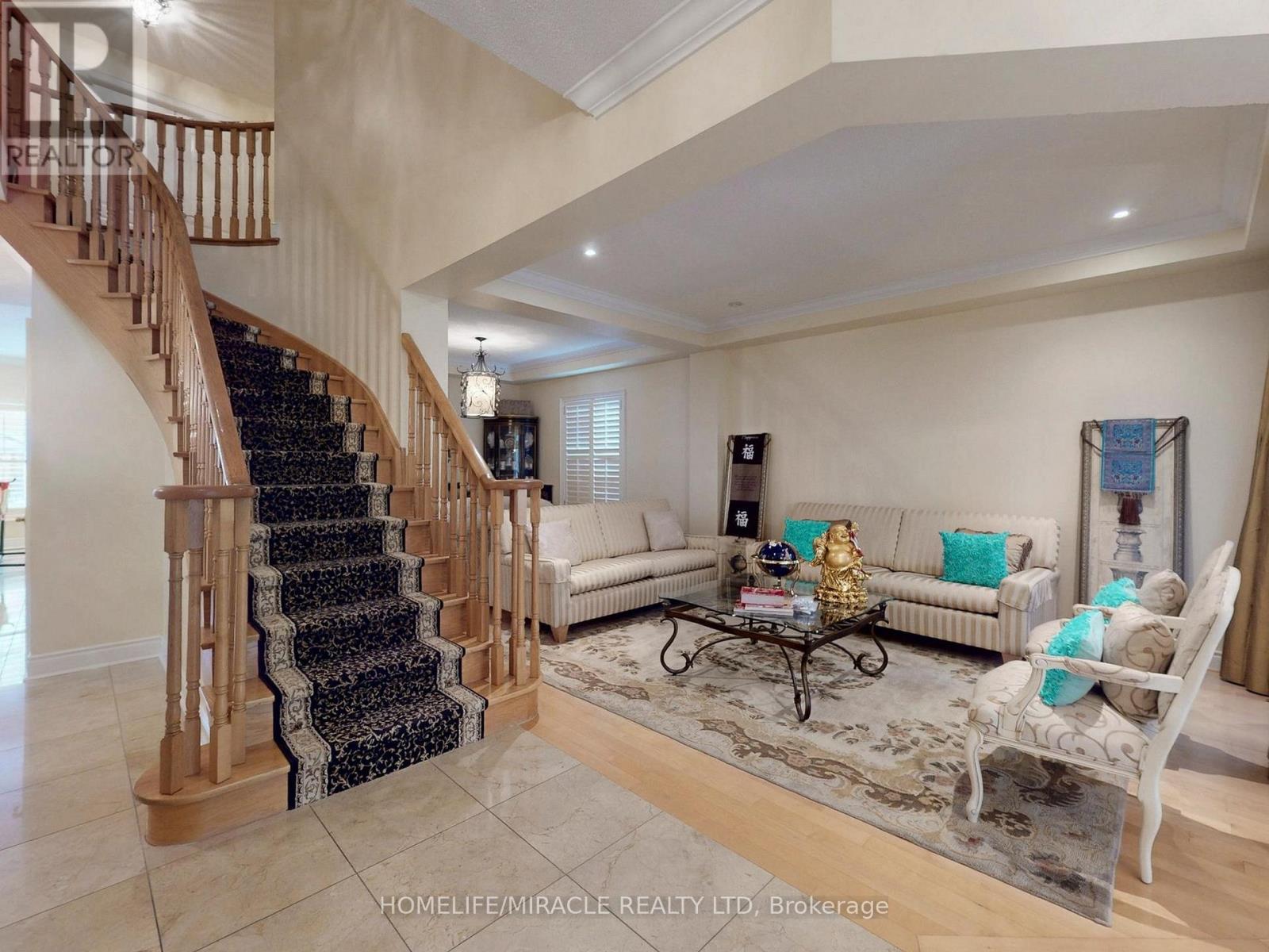 Photo 31 of 115 Long Meadow Road, Brampton ON