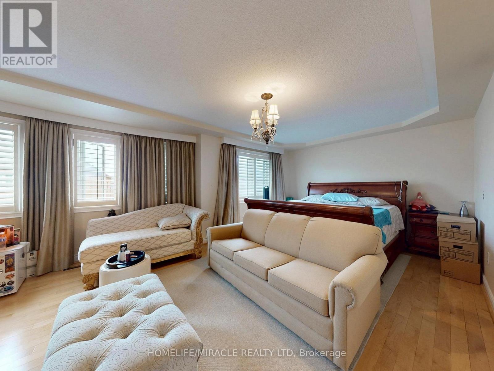 Photo 20 of 115 Long Meadow Road, Brampton ON