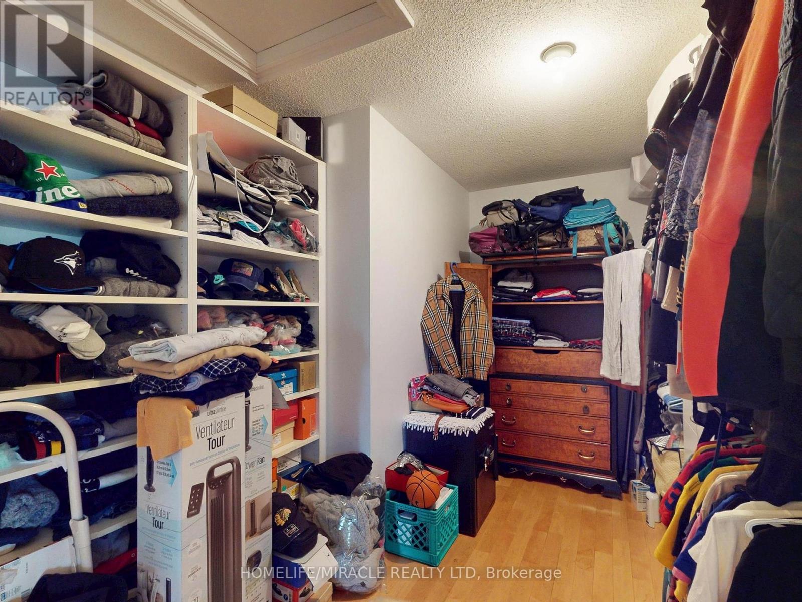 Photo 42 of 115 Long Meadow Road, Brampton ON