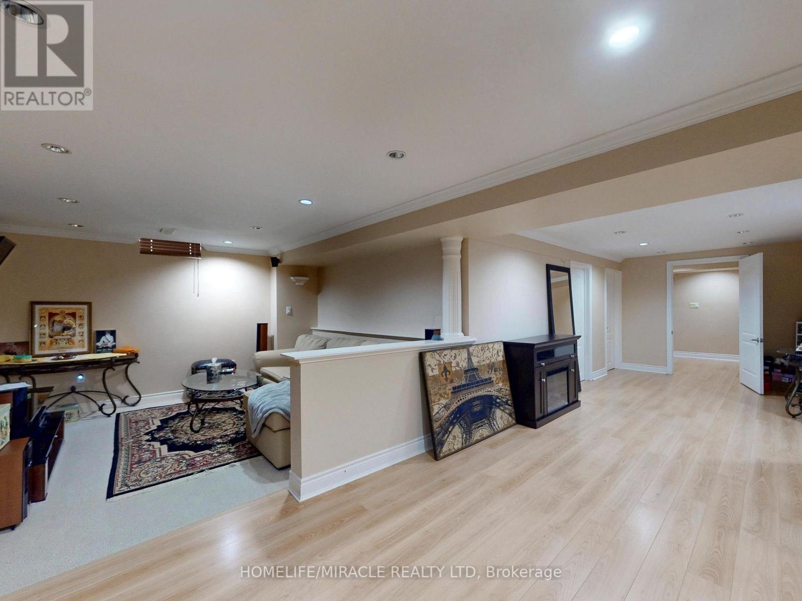 Photo 3 of 115 Long Meadow Road, Brampton ON