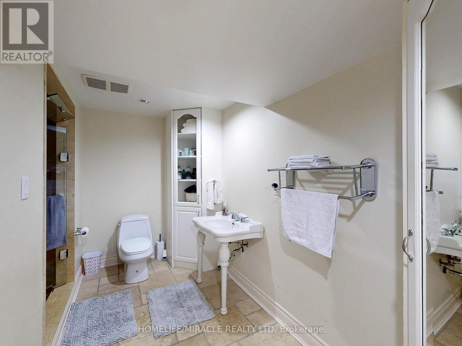 Photo 45 of 115 Long Meadow Road, Brampton ON