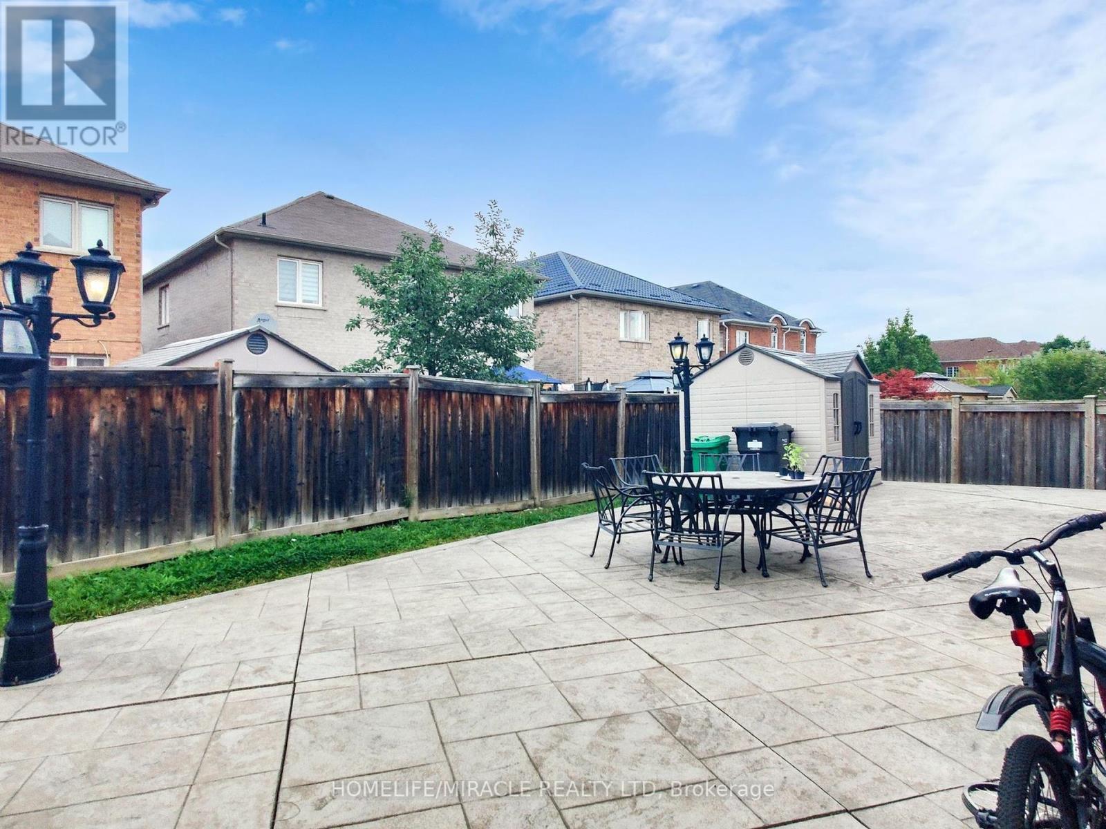 Photo 43 of 115 Long Meadow Road, Brampton ON