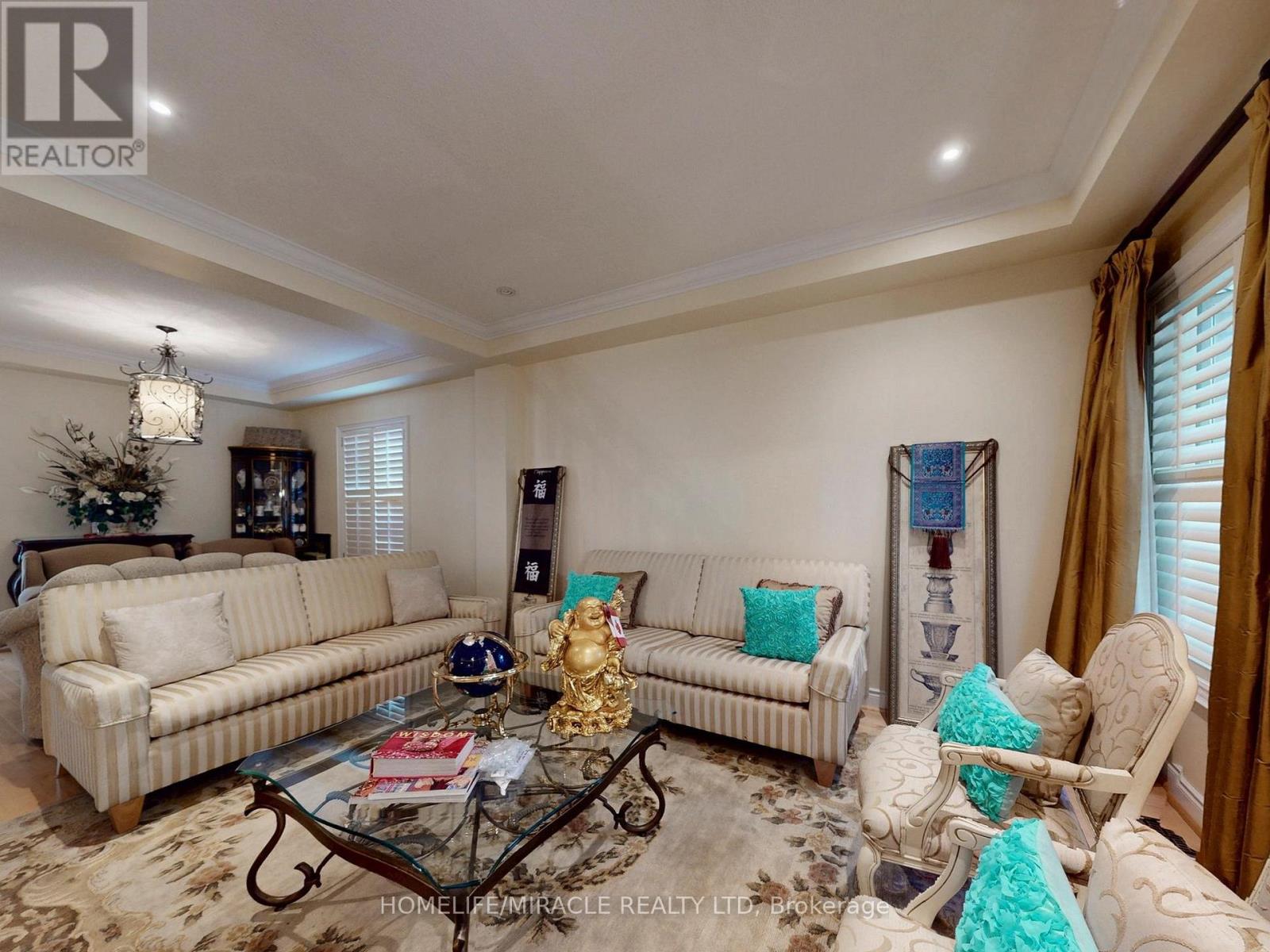 Photo 4 of 115 Long Meadow Road, Brampton ON