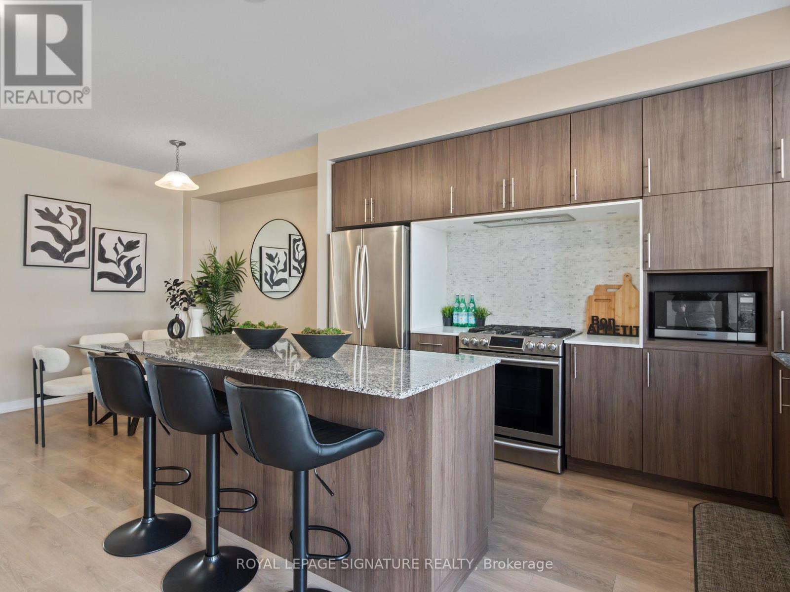Photo 14 of 217 Huguenot Road, Oakville ON