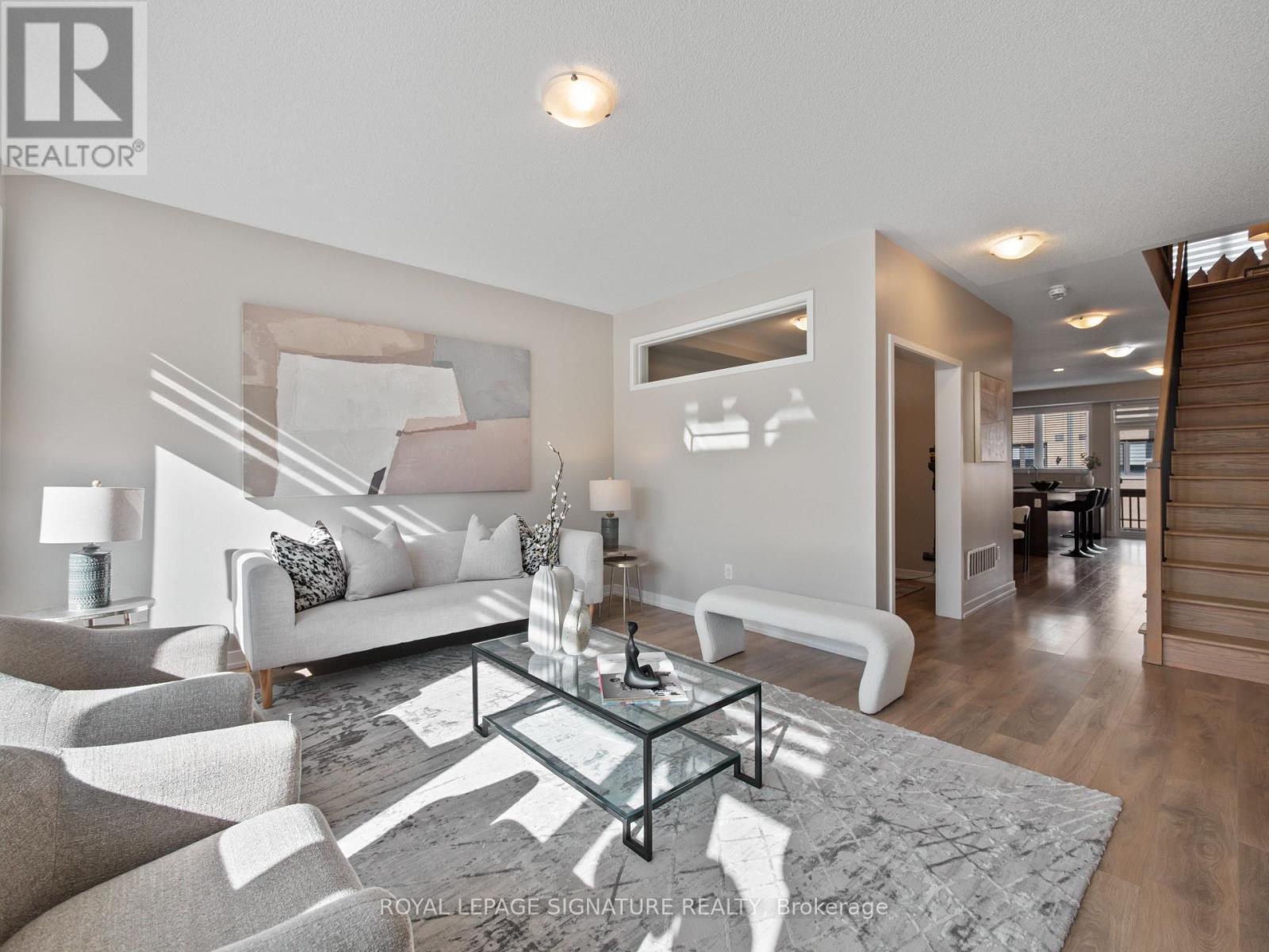 Photo 21 of 217 Huguenot Road, Oakville ON