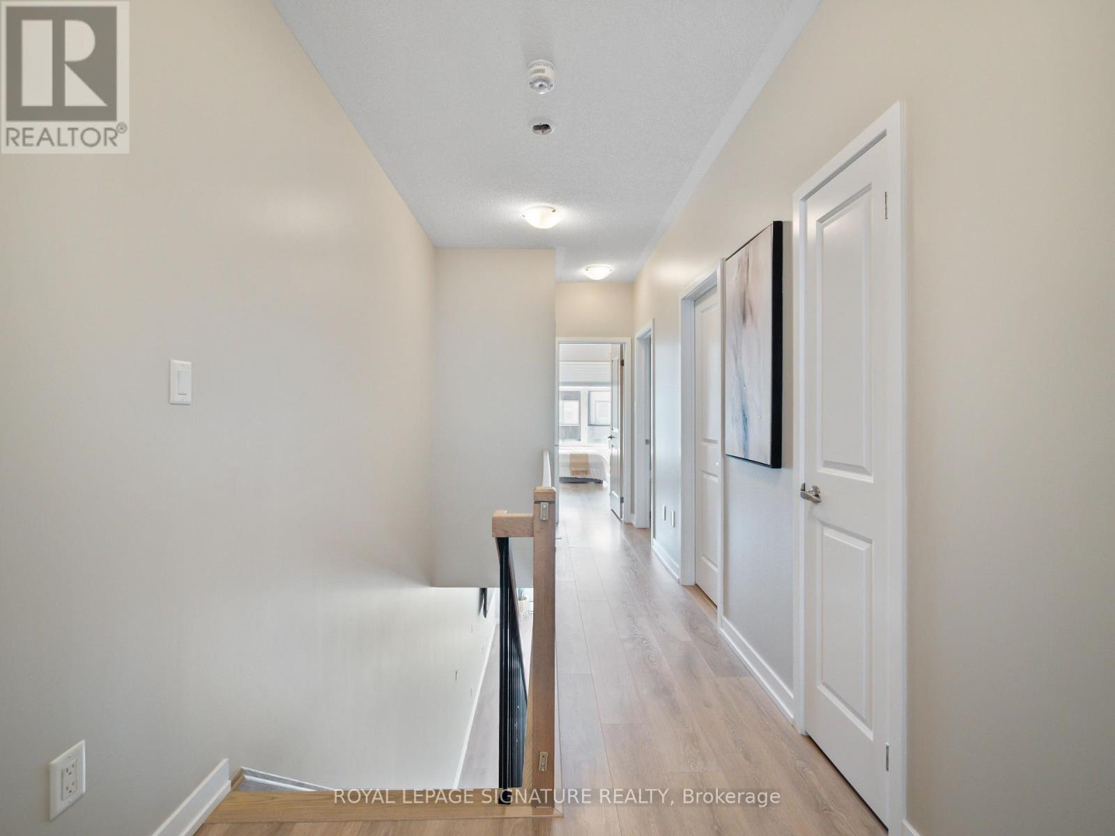 Photo 27 of 217 Huguenot Road, Oakville ON