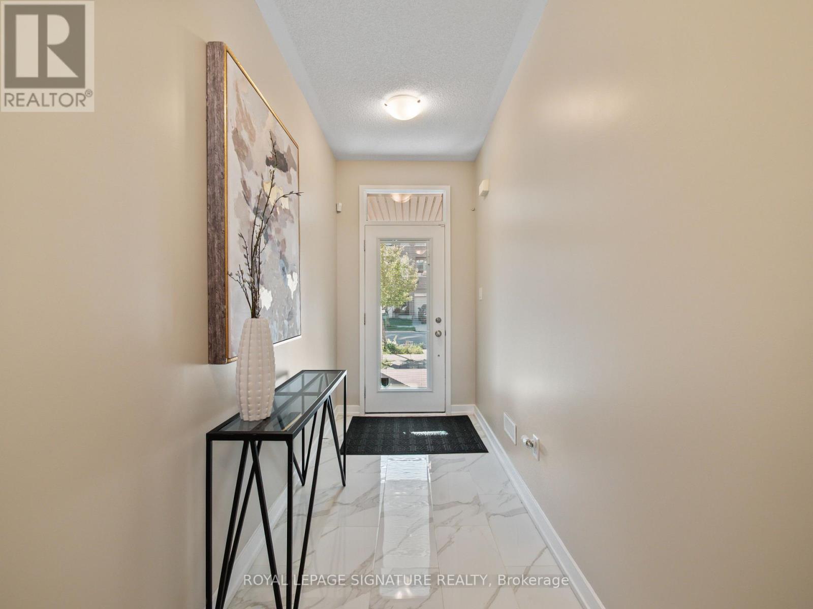 Photo 3 of 217 Huguenot Road, Oakville ON
