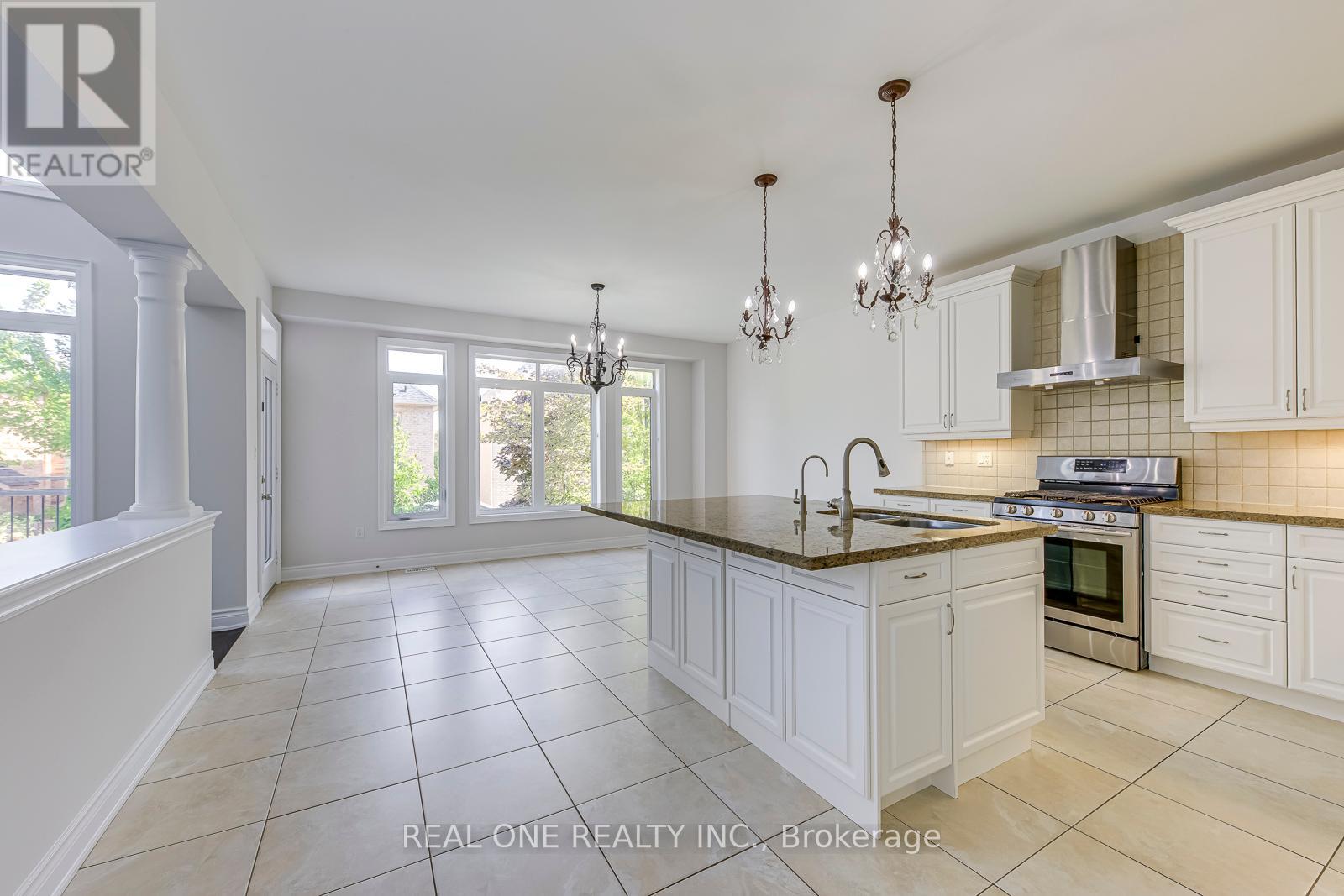 Photo 14 of 1342 Kestell Boulevard, Oakville ON