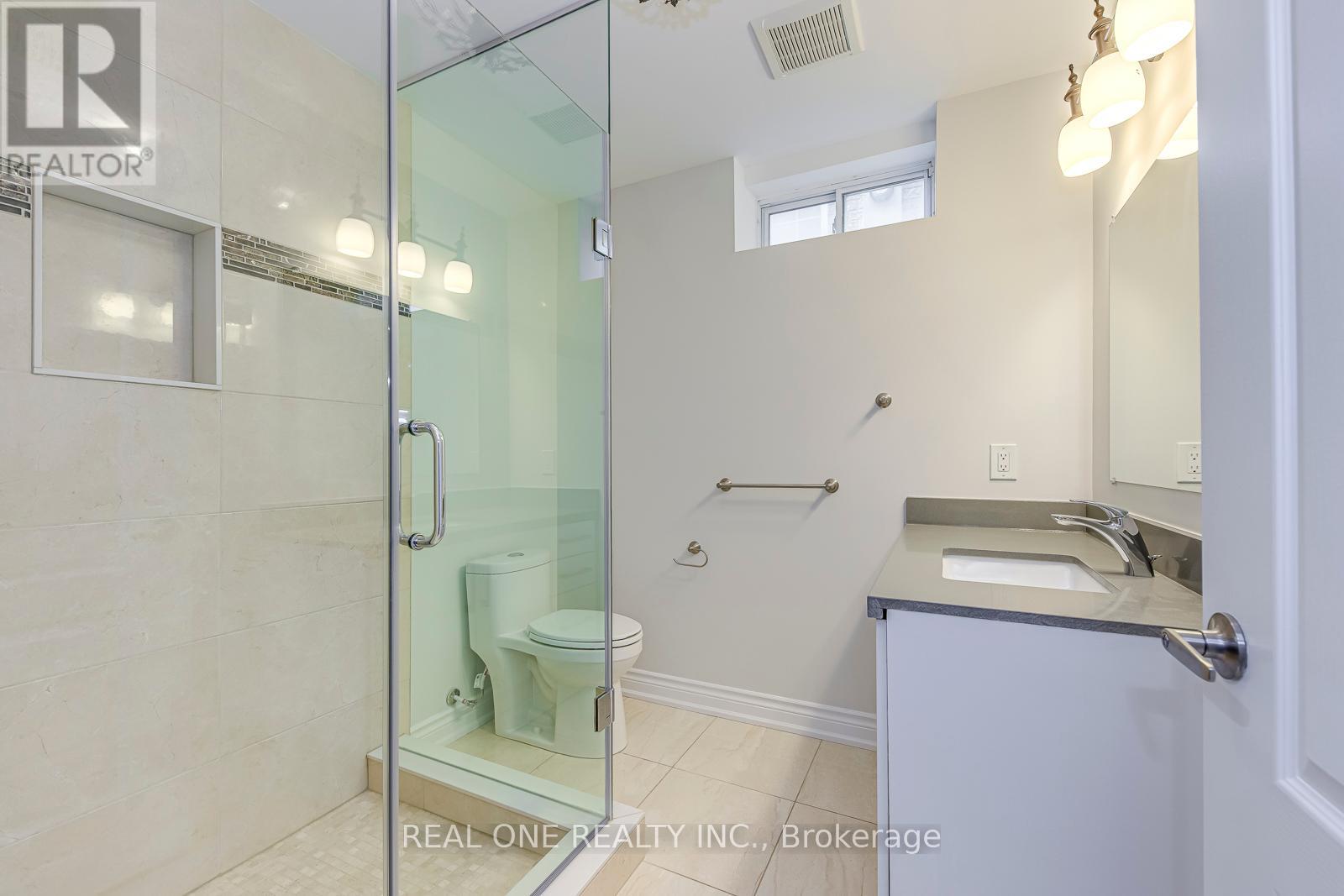 Photo 44 of 1342 Kestell Boulevard, Oakville ON