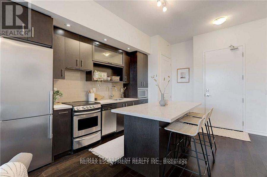 Photo 13 of 110 457 Plains Road E, Burlington ON
