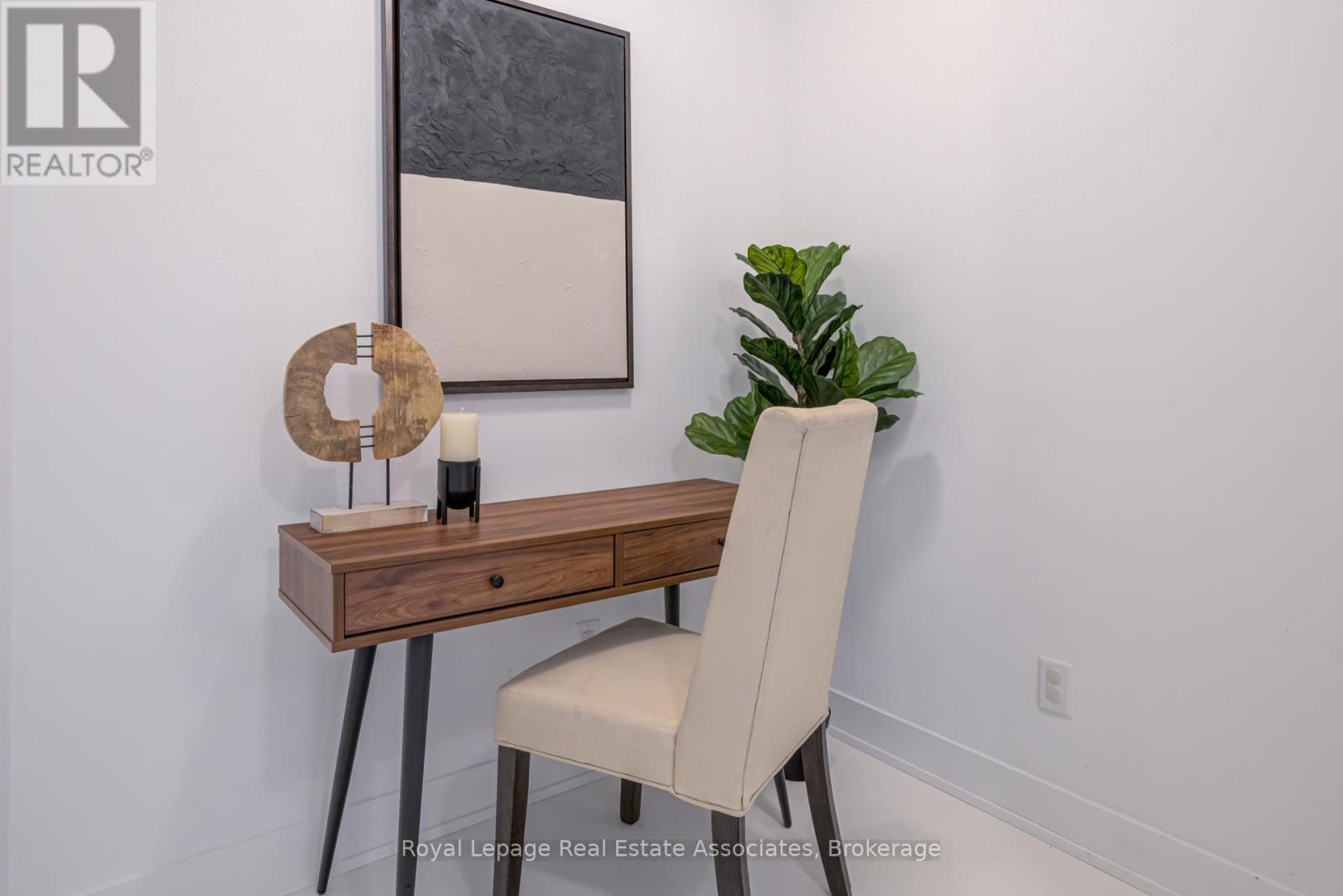 Photo 33 of 607 2481 Taunton Road, Oakville ON