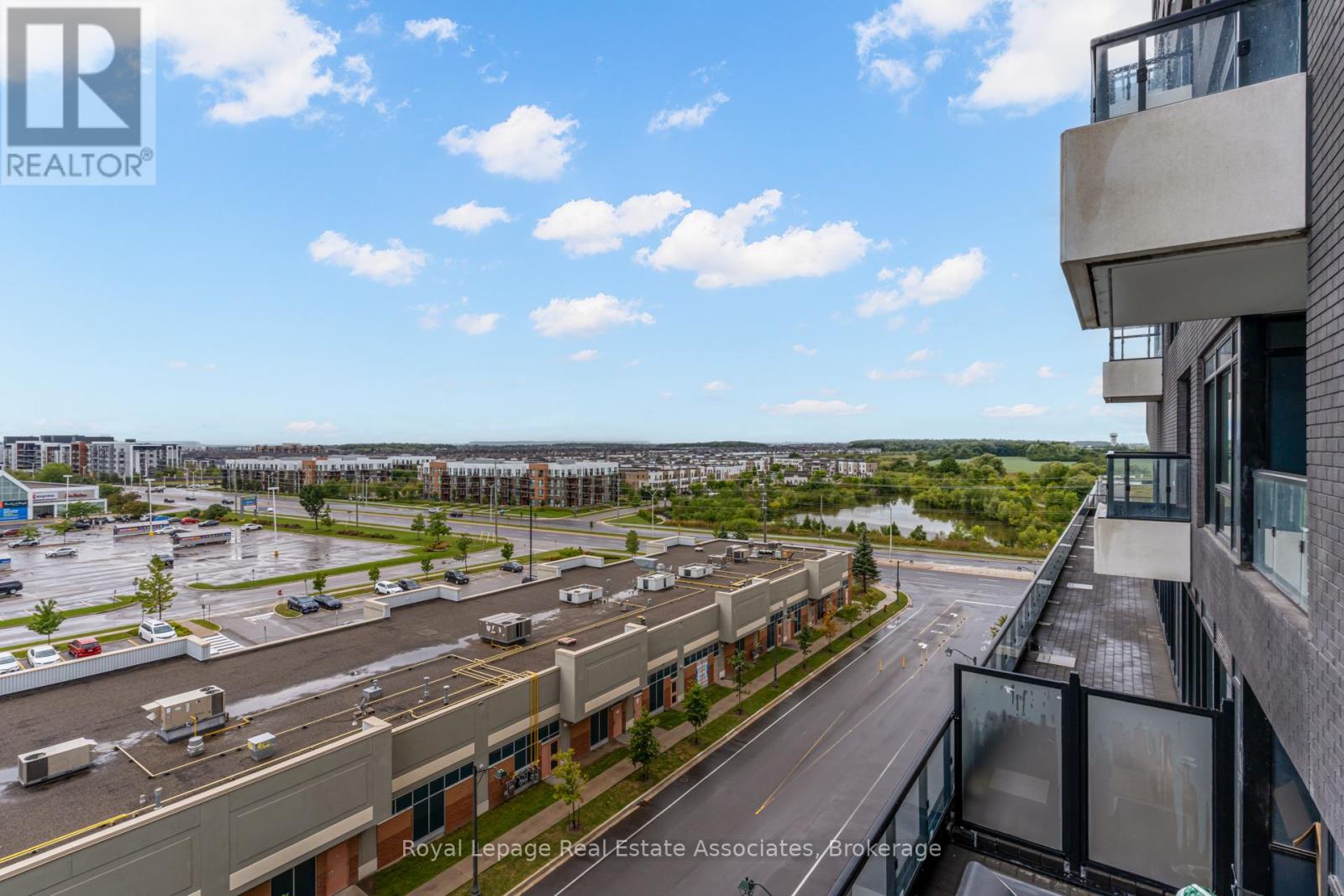Photo 43 of 607 2481 Taunton Road, Oakville ON