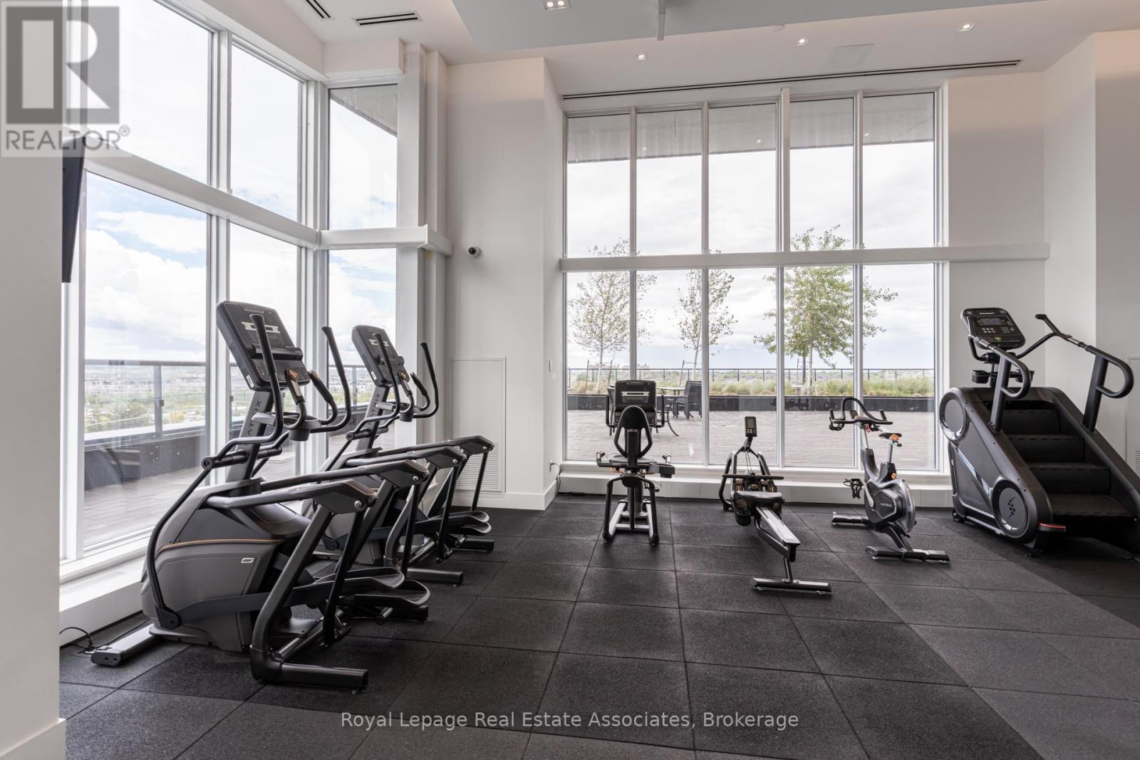 Photo 10 of 607 2481 Taunton Road, Oakville ON