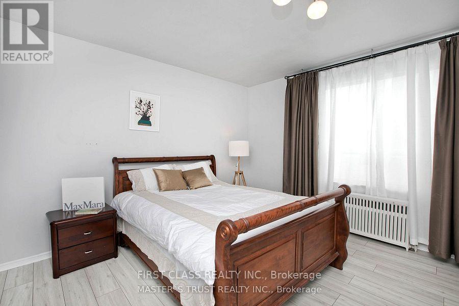 Photo 13 of 7 2910 Keele Street, Toronto ON