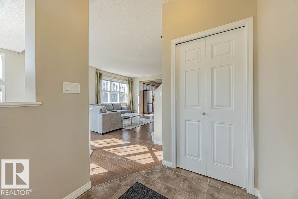 Photo 13 of 9840 220 St Nw, Edmonton AB