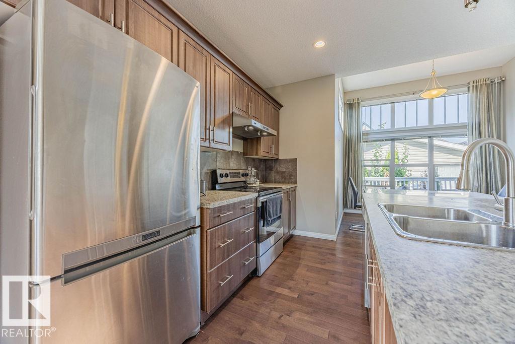 Photo 22 of 9840 220 St Nw, Edmonton AB