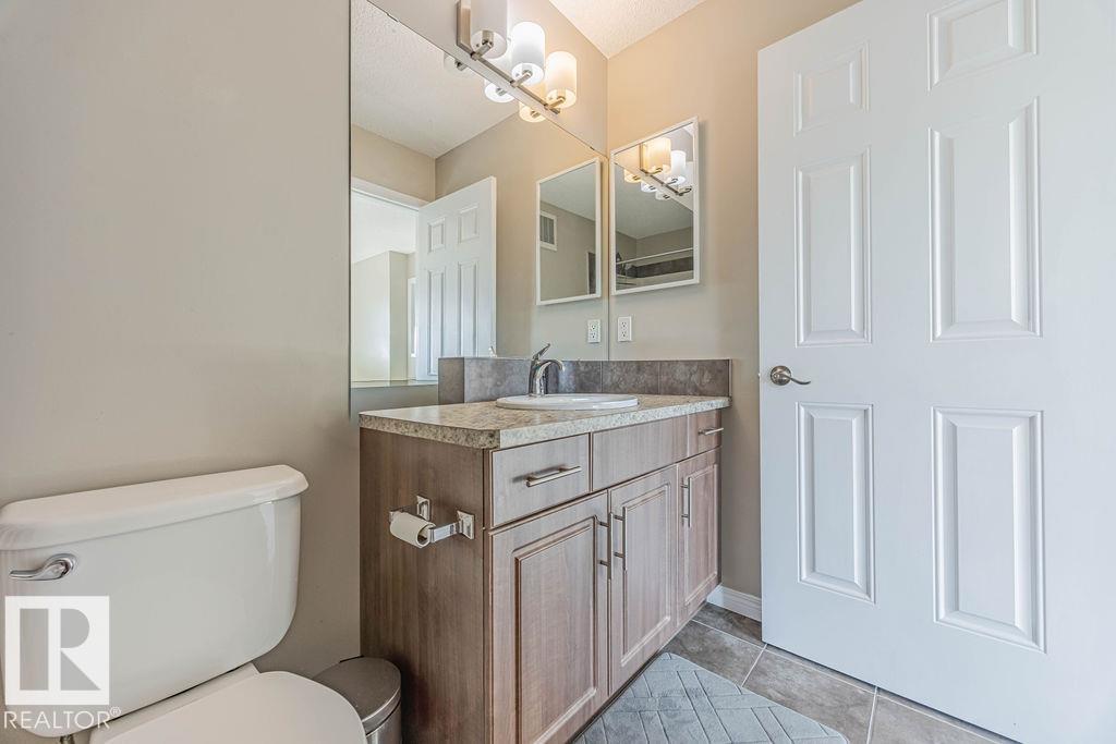 Photo 29 of 9840 220 St Nw, Edmonton AB