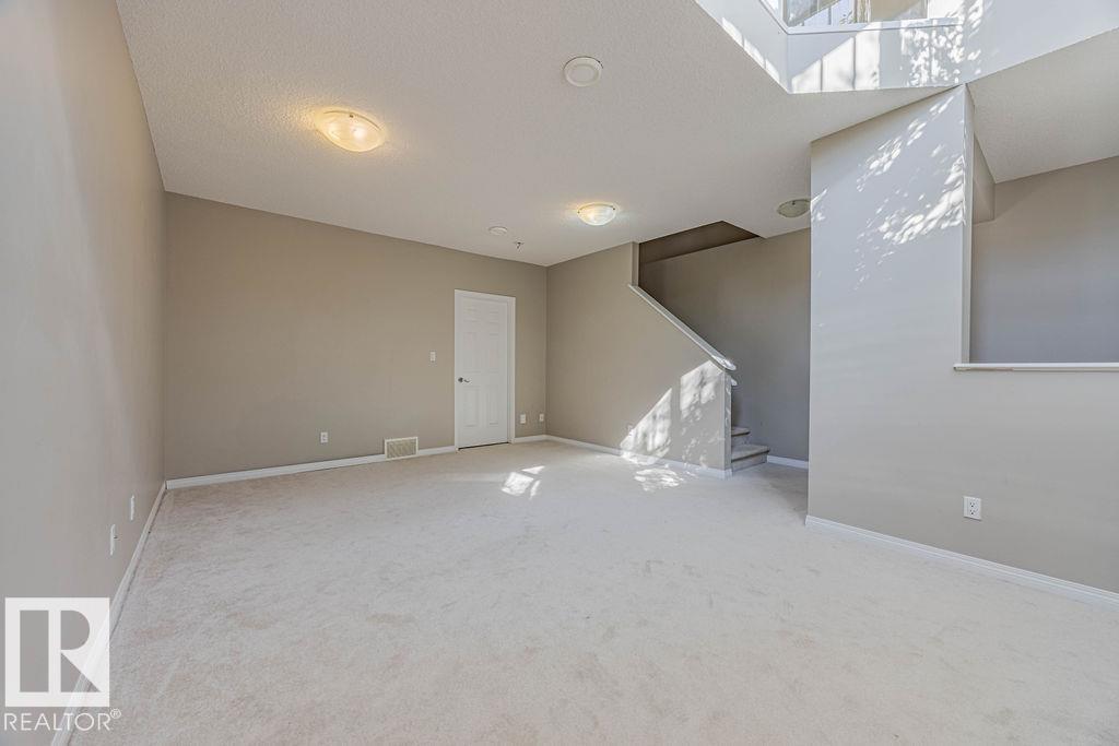 Photo 39 of 9840 220 St Nw, Edmonton AB