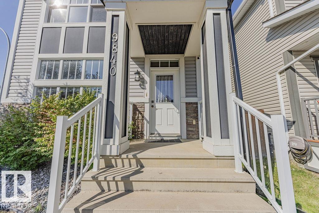 Photo 7 of 9840 220 St Nw, Edmonton AB