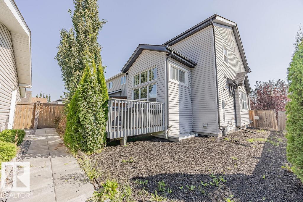Photo 8 of 9840 220 St Nw, Edmonton AB