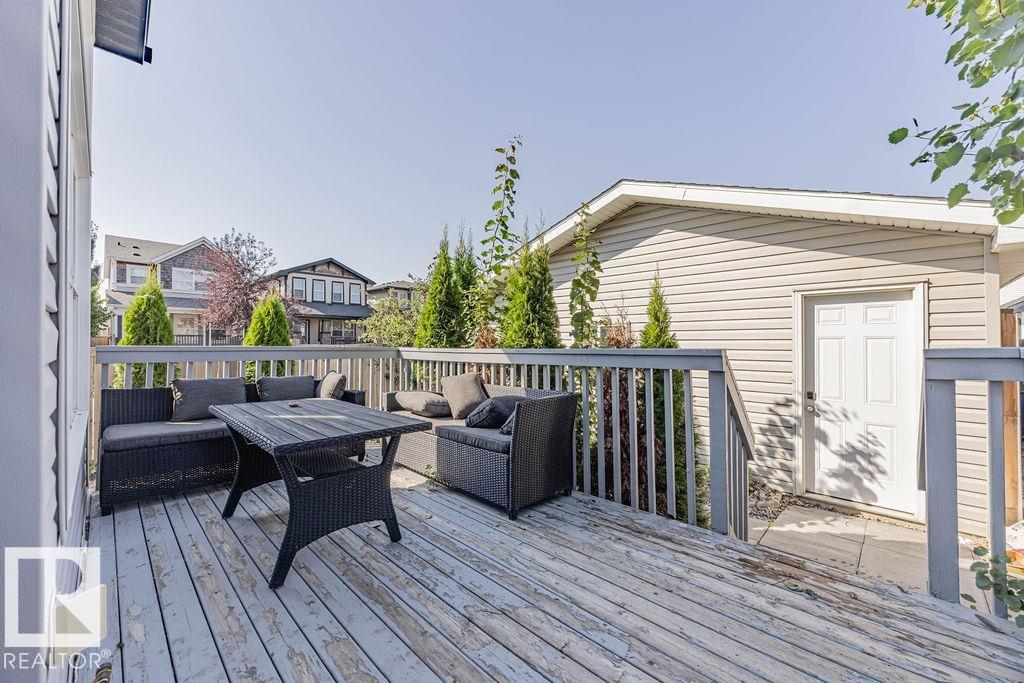 Photo 9 of 9840 220 St Nw, Edmonton AB