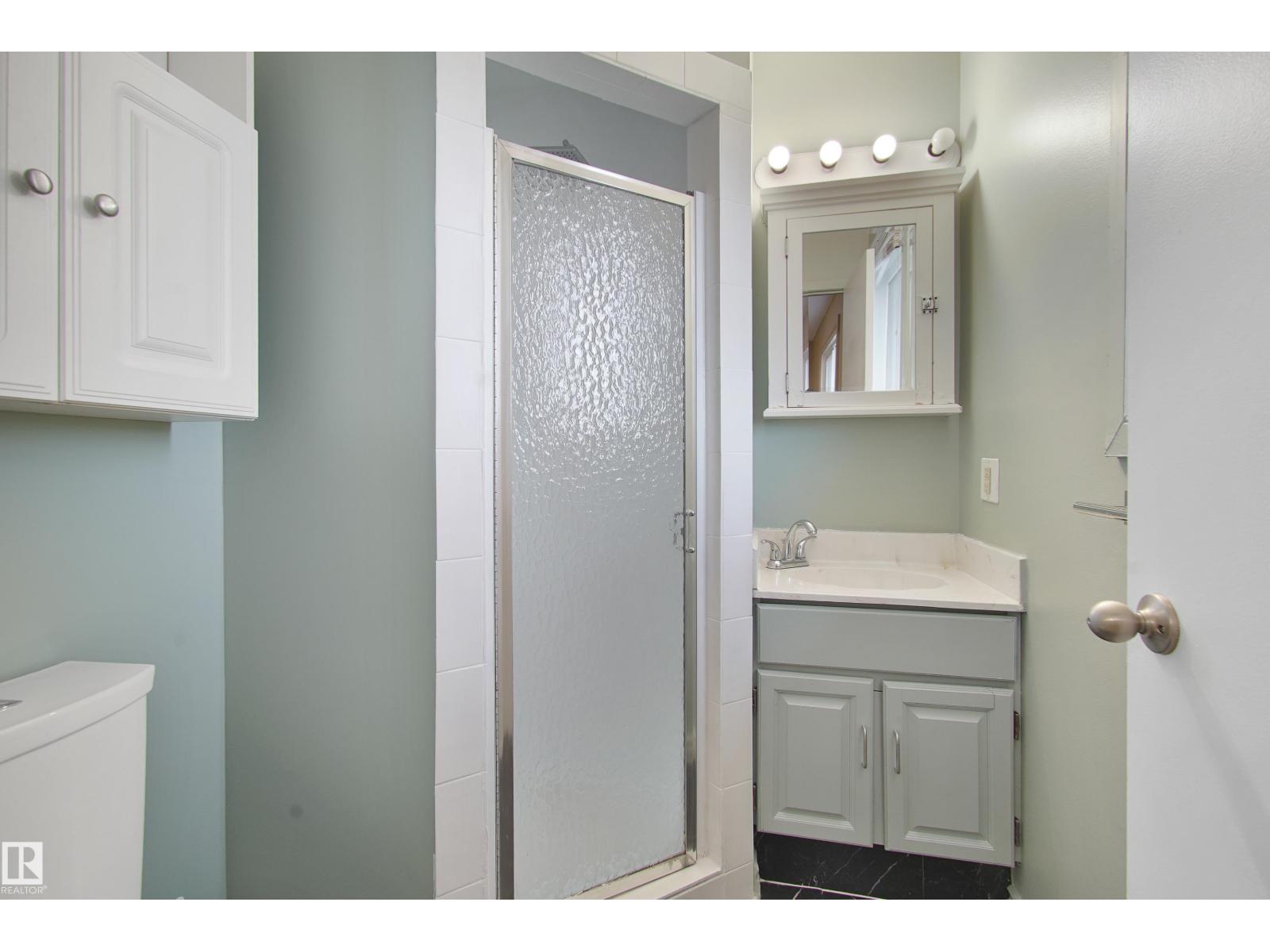 Photo 37 of 15447 103 St Nw, Edmonton AB
