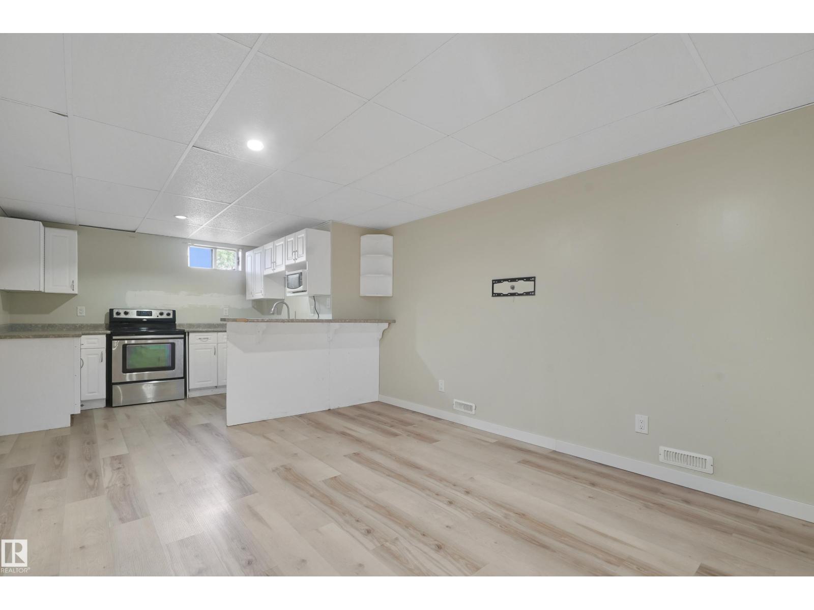 Photo 40 of 15447 103 St Nw, Edmonton AB