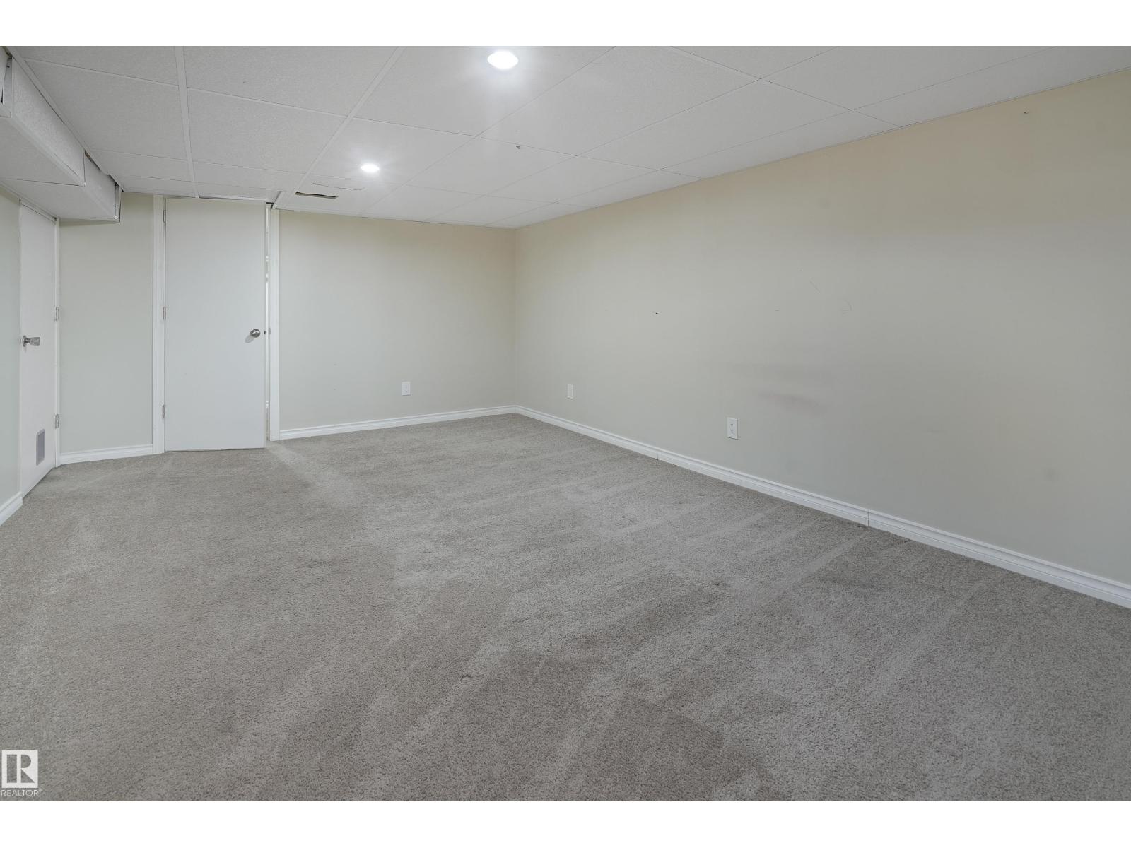 Photo 41 of 15447 103 St Nw, Edmonton AB
