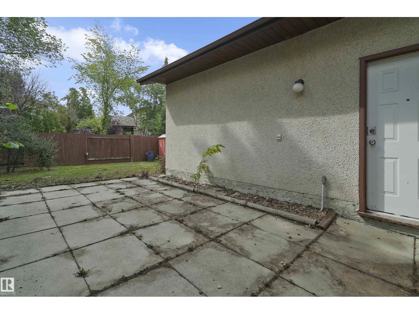 Photo 47 of 15447 103 St Nw, Edmonton AB
