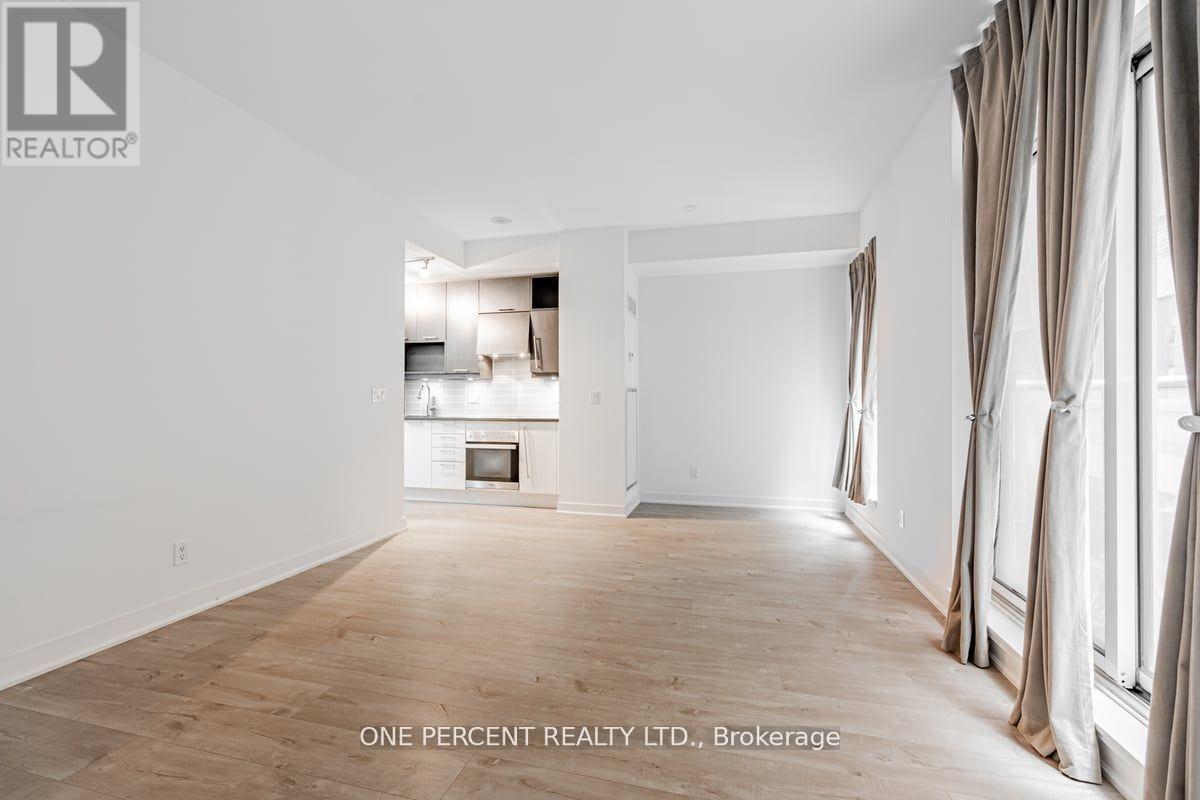 Photo 17 of 426 30 Nelson Street, Toronto ON