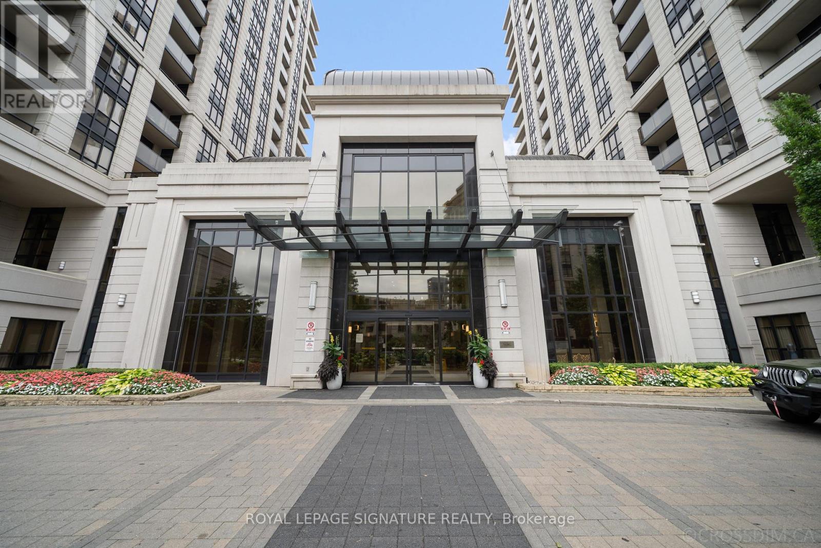 Photo 17 of 825 100 Harrison Garden Boulevard, Toronto ON