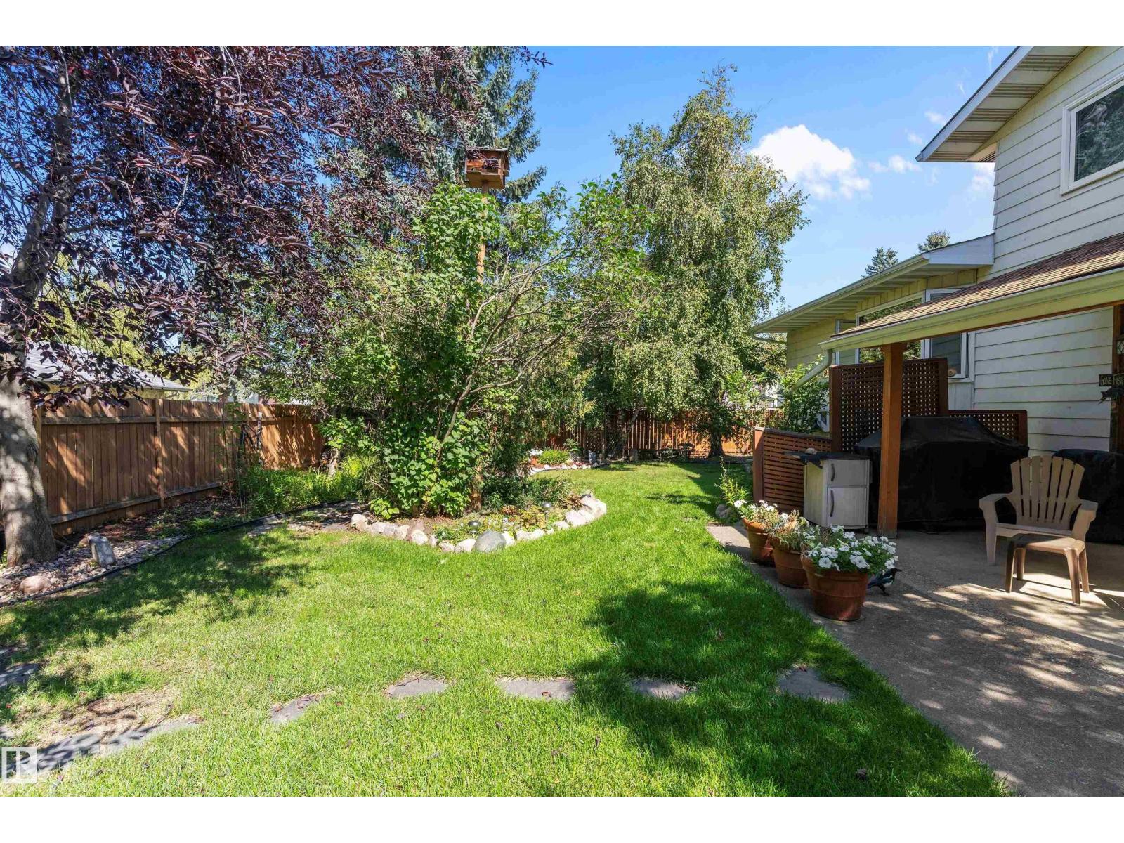 Photo 15 of 3112 109 St Nw, Edmonton AB