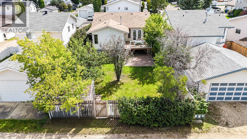 Photo 16 of 66 Edwards Crescent, Red Deer AB