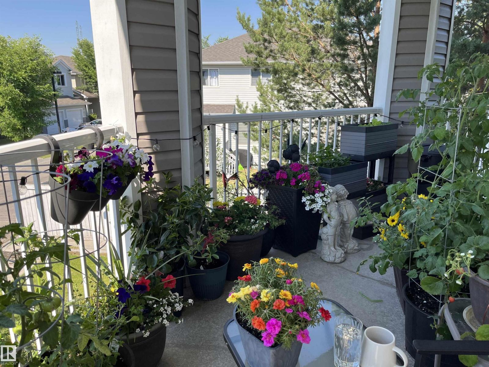 Photo 8 of 201 4407 23 St Nw, Edmonton AB
