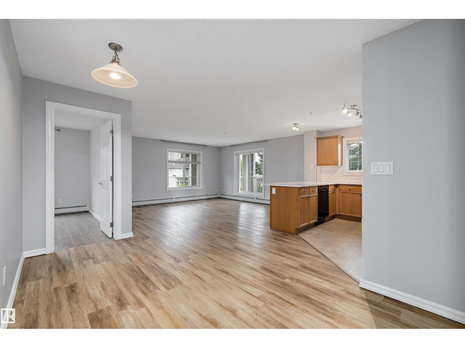 Photo 39 of 201 4407 23 St Nw, Edmonton AB