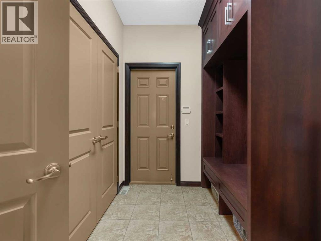 Photo 23 of 248 Aspenmere Close, Chestermere AB