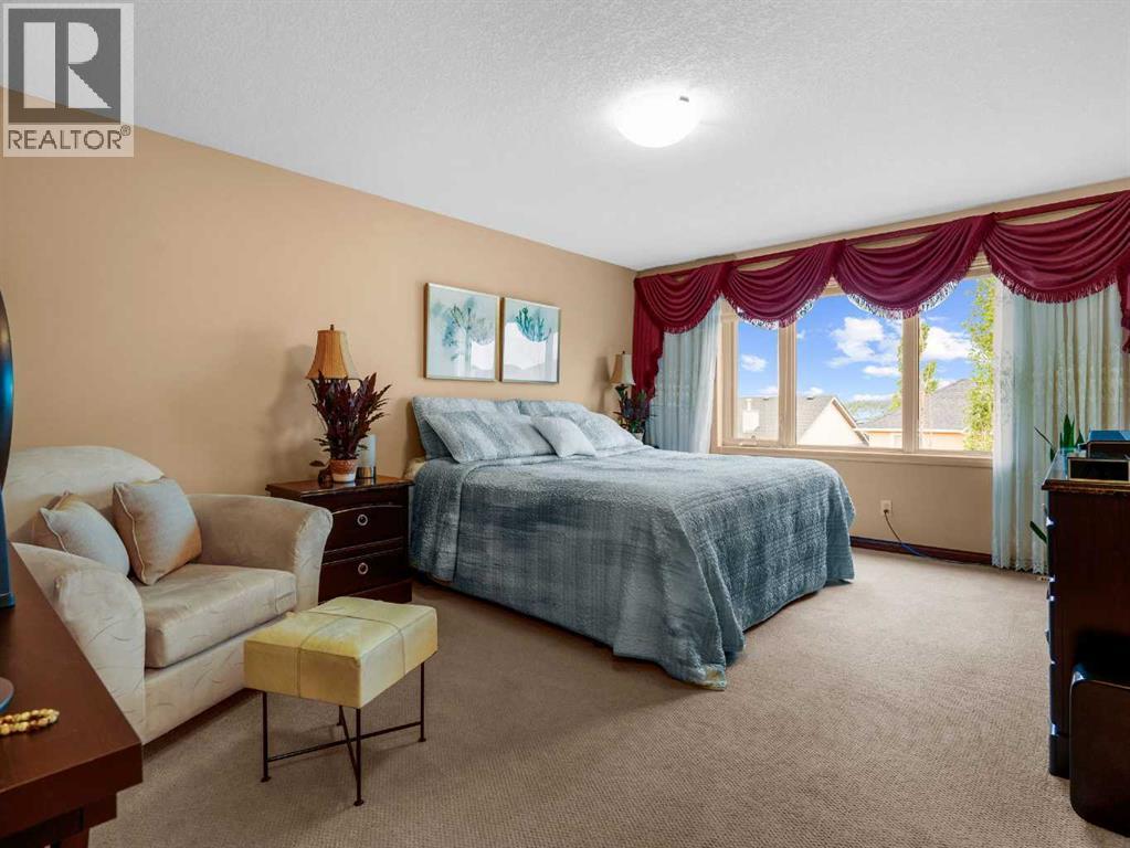 Photo 28 of 248 Aspenmere Close, Chestermere AB